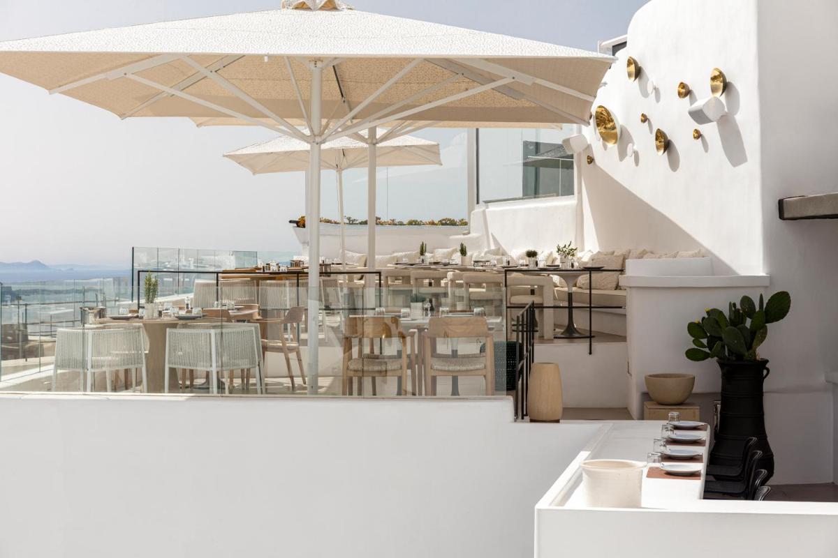 CASASUNSHA Hybrid Retreat Santorini