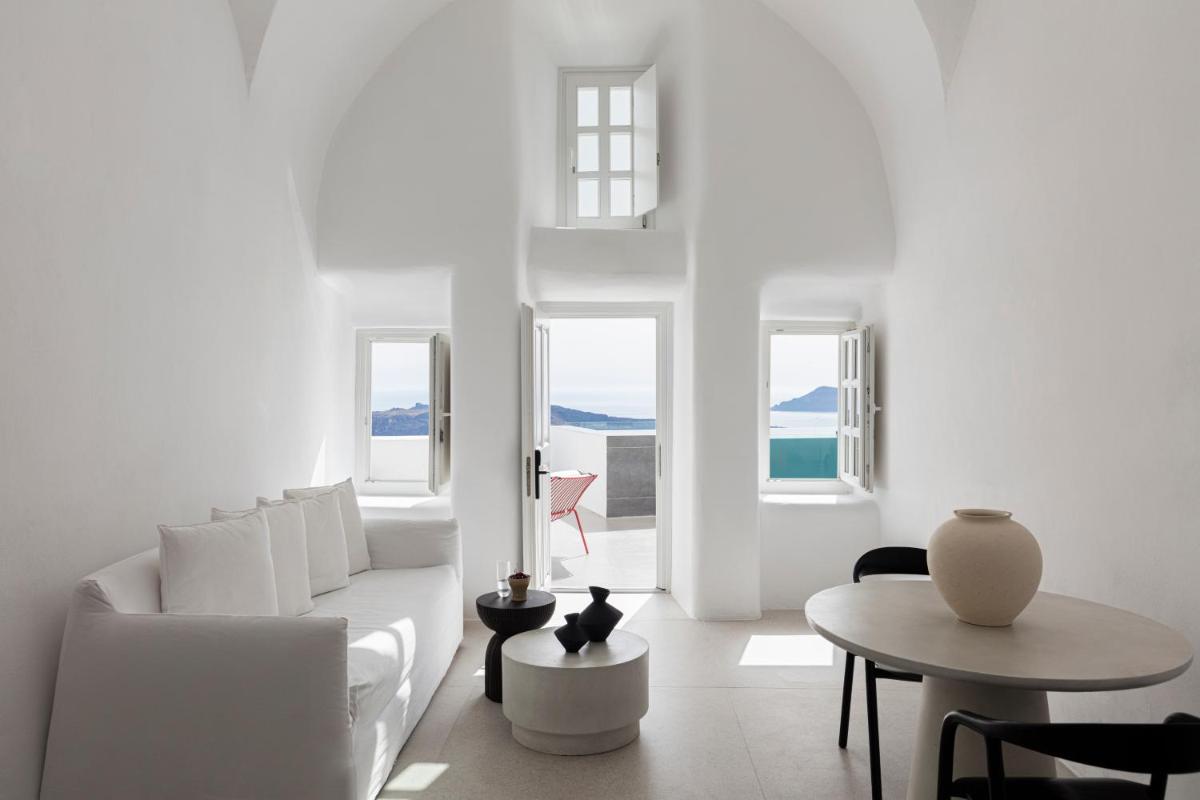 CASASUNSHA Hybrid Retreat Santorini