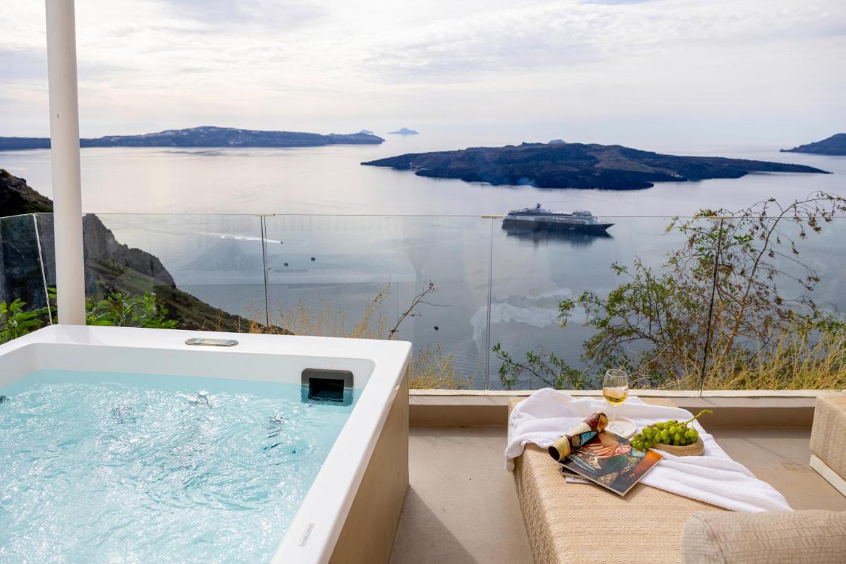 CASASUNSHA Hybrid Retreat Santorini