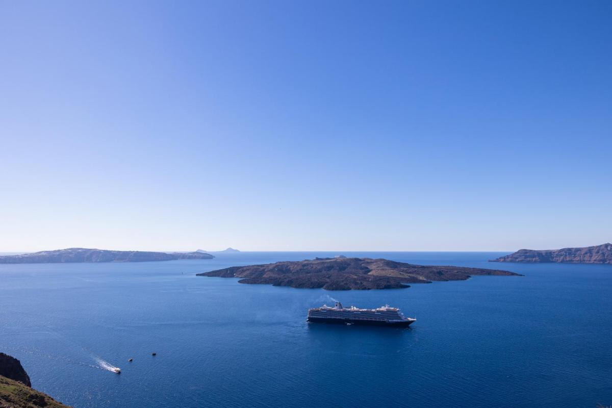 CASASUNSHA Hybrid Retreat Santorini