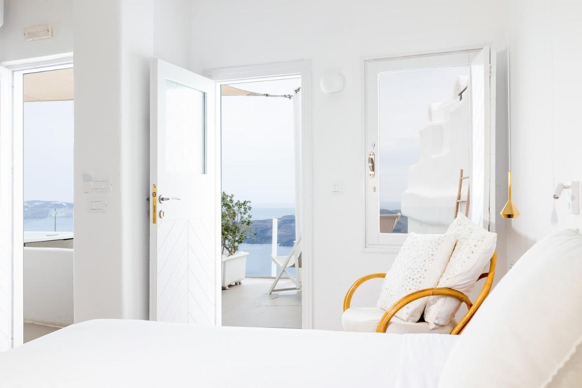 CASASUNSHA Hybrid Retreat Santorini