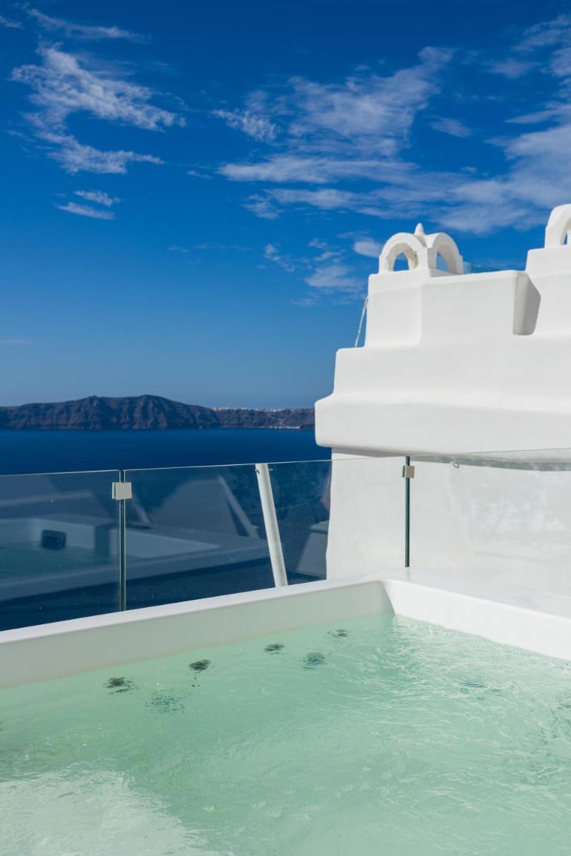 CASASUNSHA Hybrid Retreat Santorini