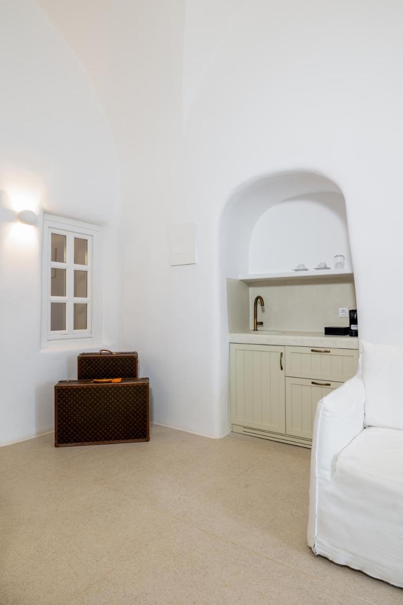 CASASUNSHA Hybrid Retreat Santorini