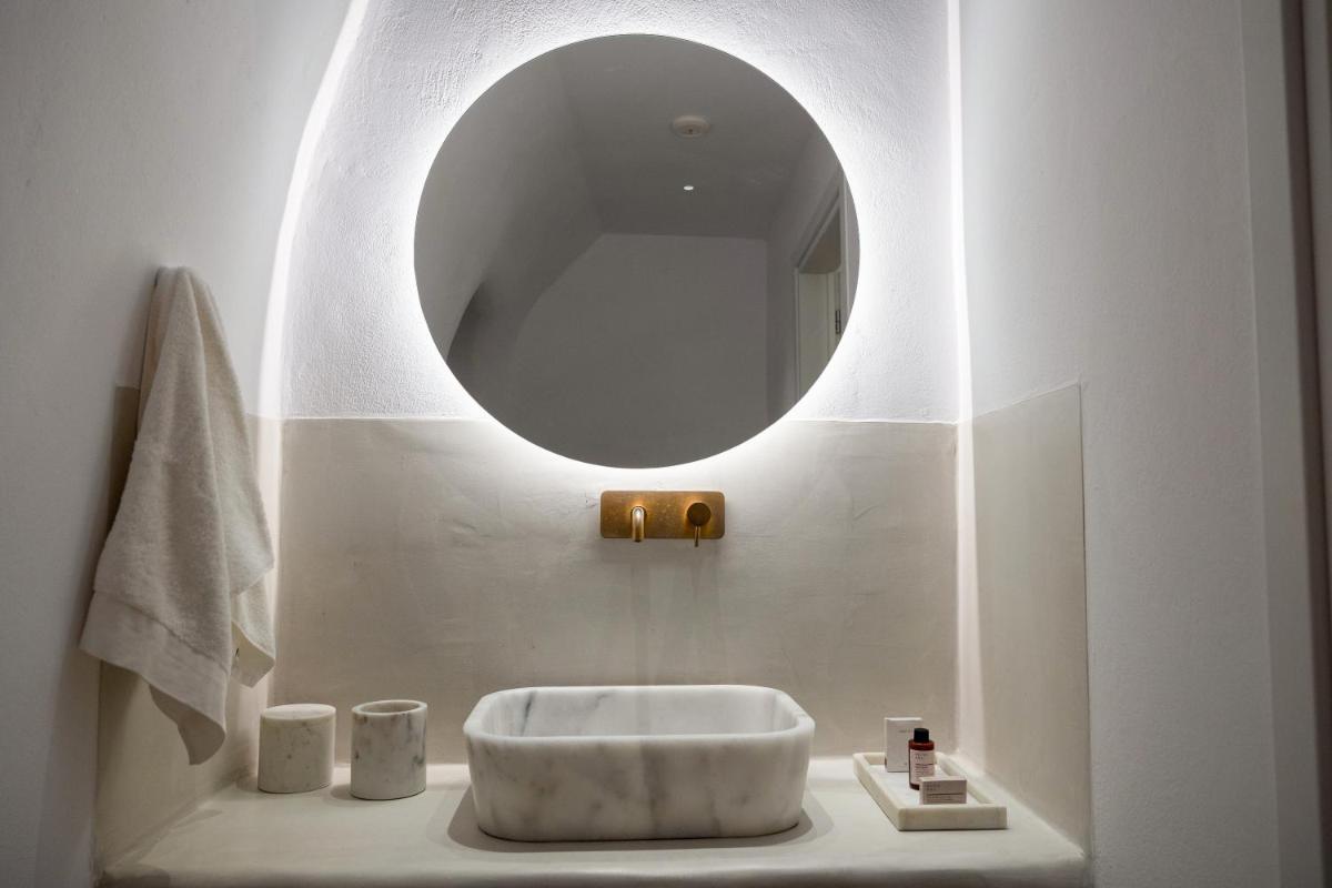 CASASUNSHA Hybrid Retreat Santorini