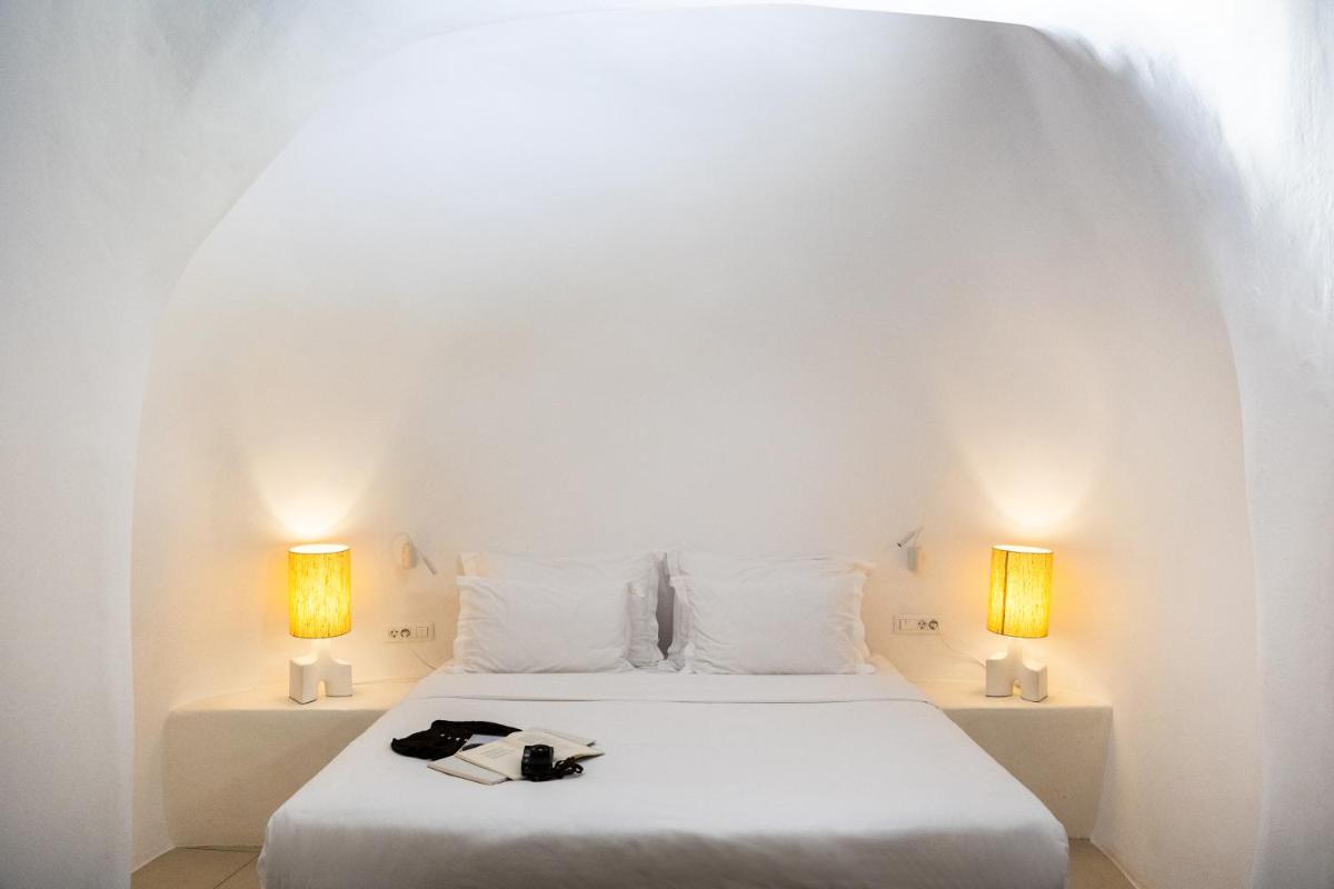 CASASUNSHA Hybrid Retreat Santorini