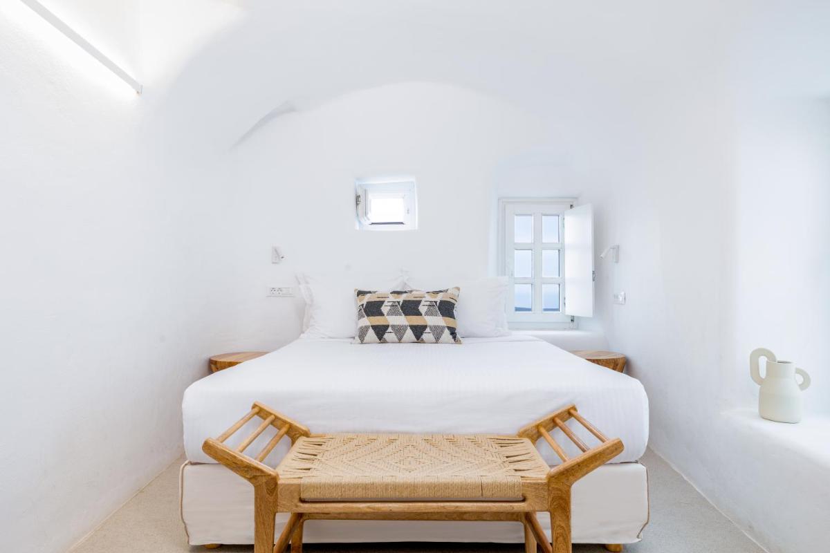 CASASUNSHA Hybrid Retreat Santorini