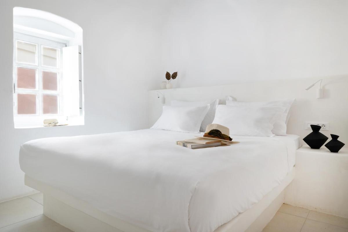 CASASUNSHA Hybrid Retreat Santorini