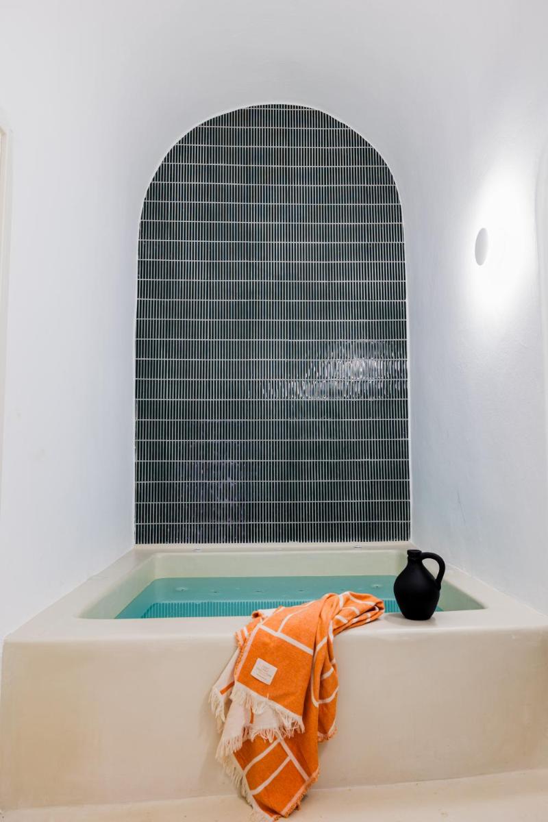 CASASUNSHA Hybrid Retreat Santorini