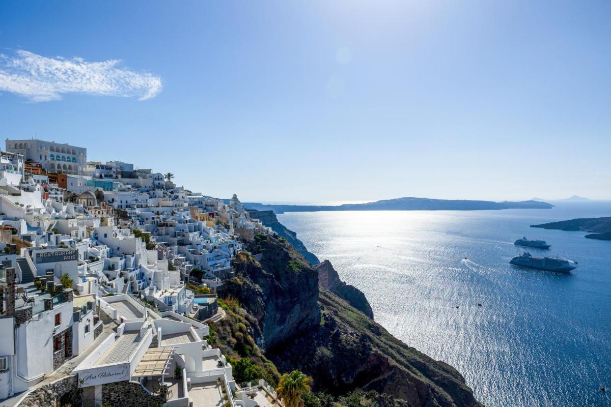 CASASUNSHA Hybrid Retreat Santorini