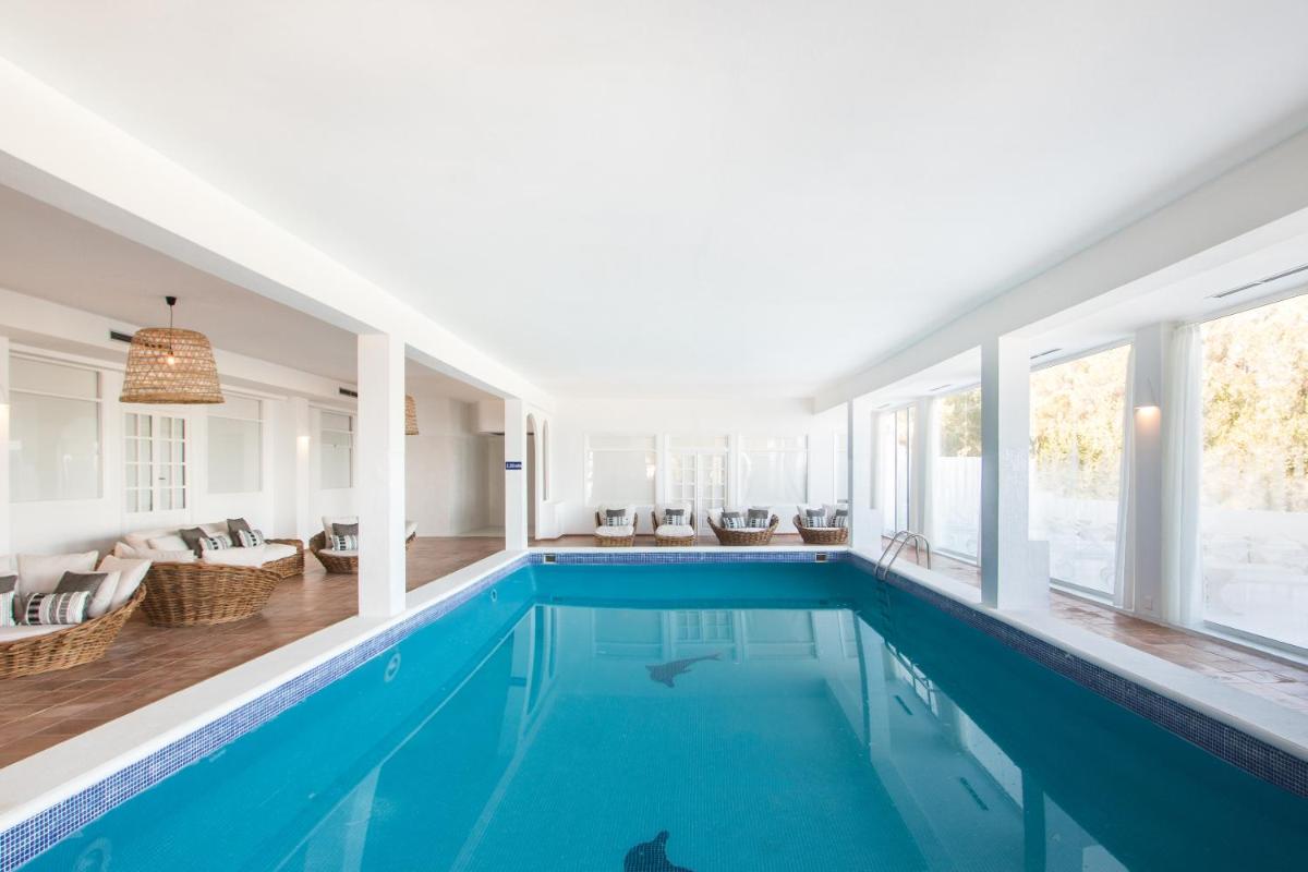 Casa Victoria Suites
