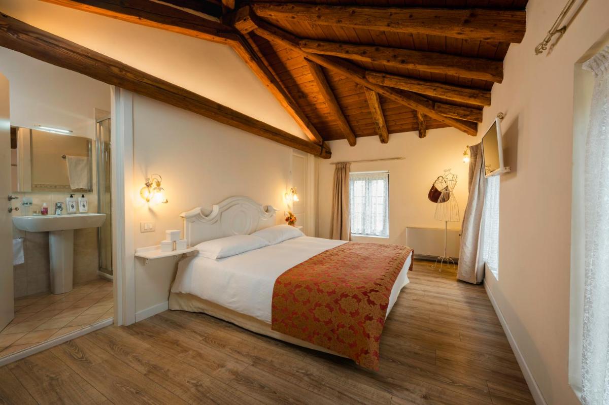 Casale in Collina