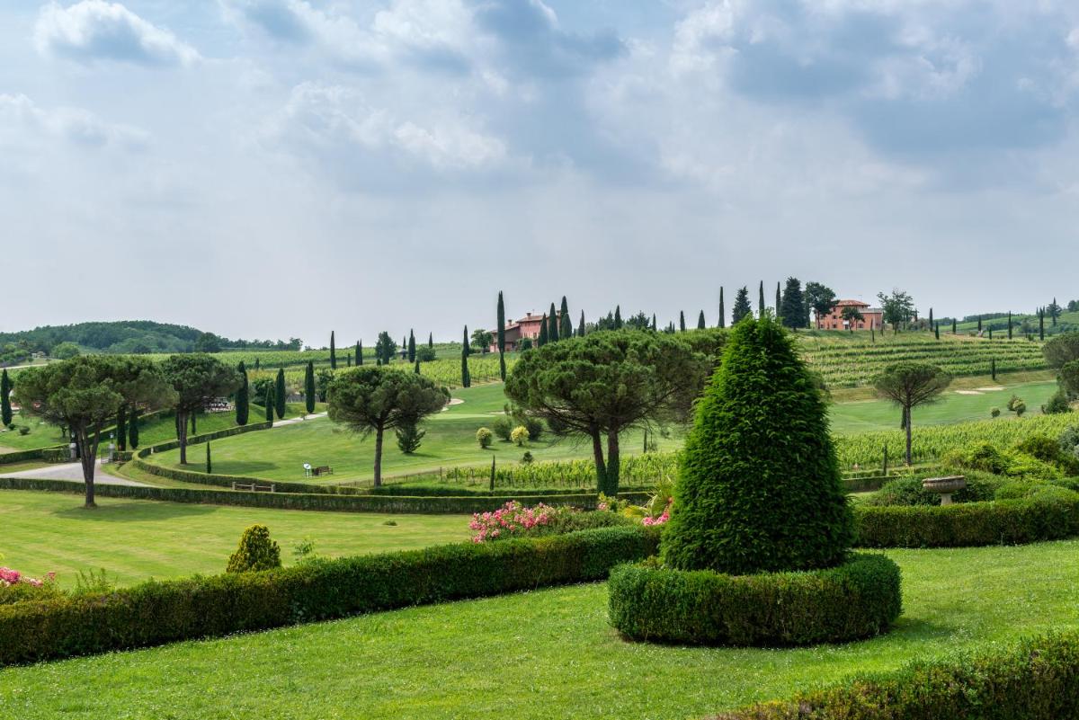 Casale in Collina