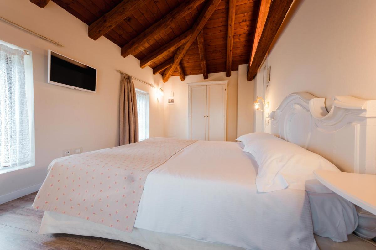 Casale in Collina