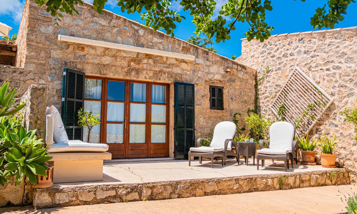 Cases de Son Barbassa Hotel & Restaurant