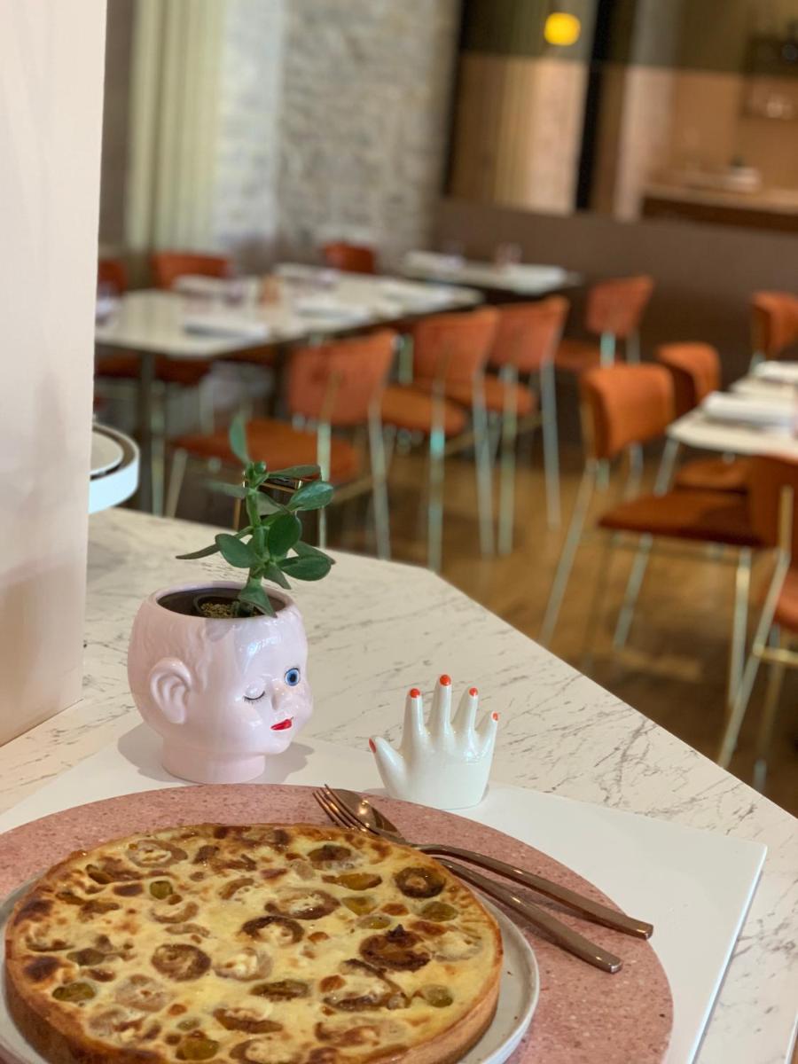 Castel de Très Girard - Hotel & Restaurant - Teritoria