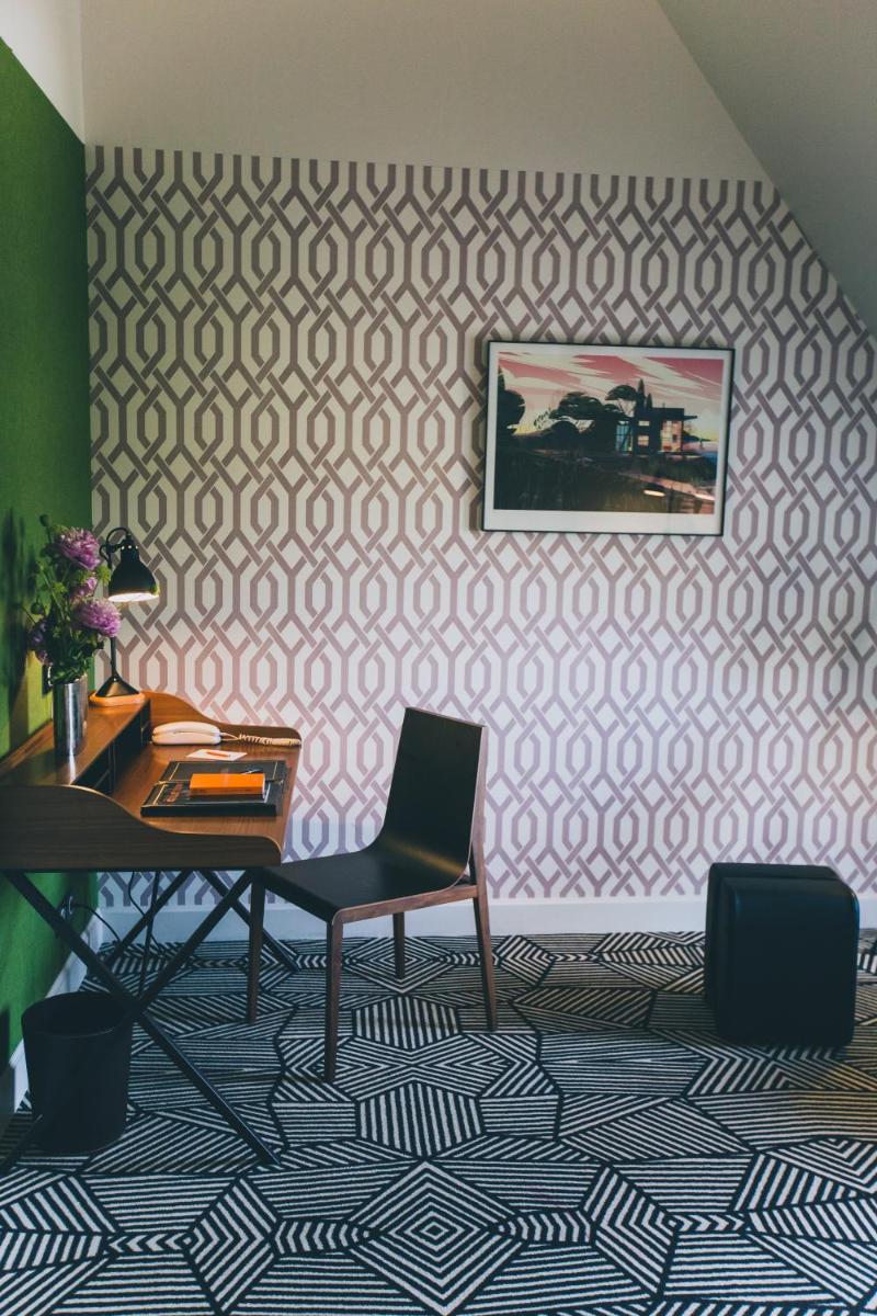 Castel de Très Girard - Hotel & Restaurant - Teritoria