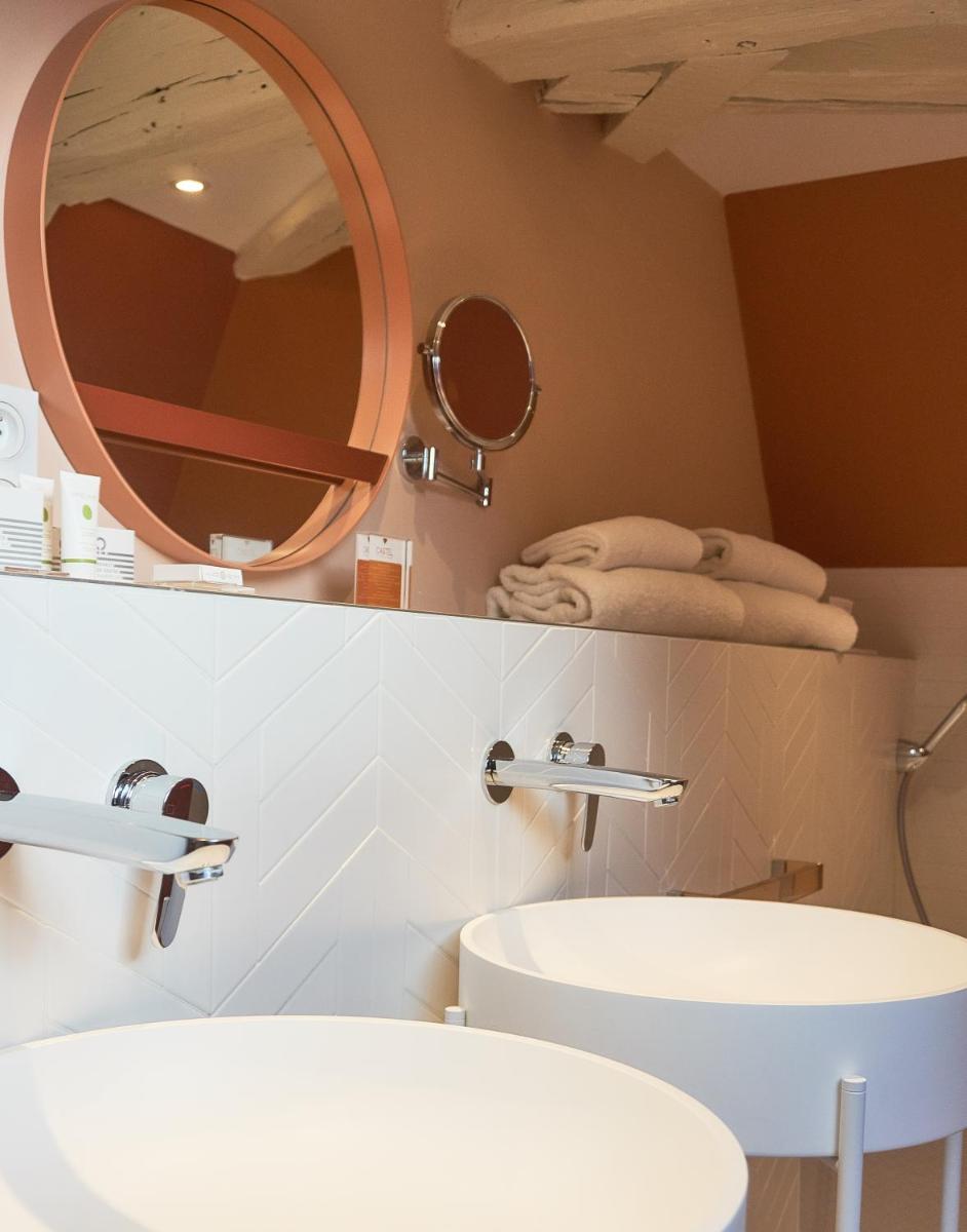 Castel de Très Girard - Hotel & Restaurant - Teritoria