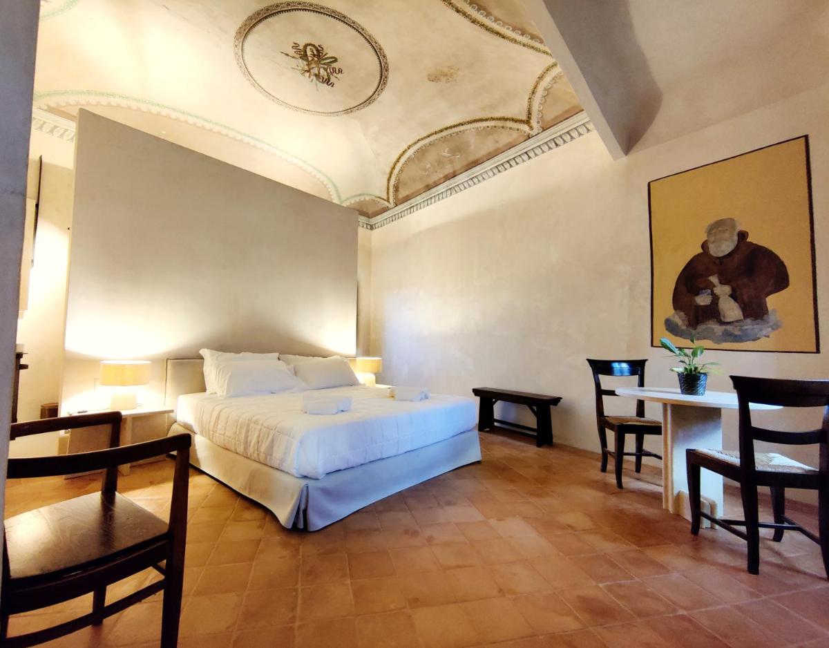 Castel Di Luco - Authentic 11th-Century Castle