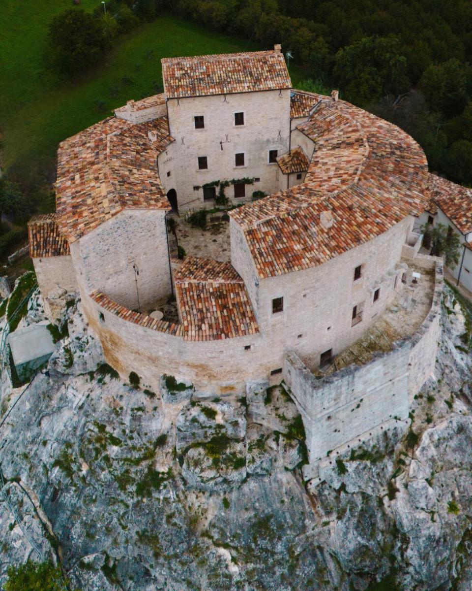 Castel Di Luco - Authentic 11th-Century Castle