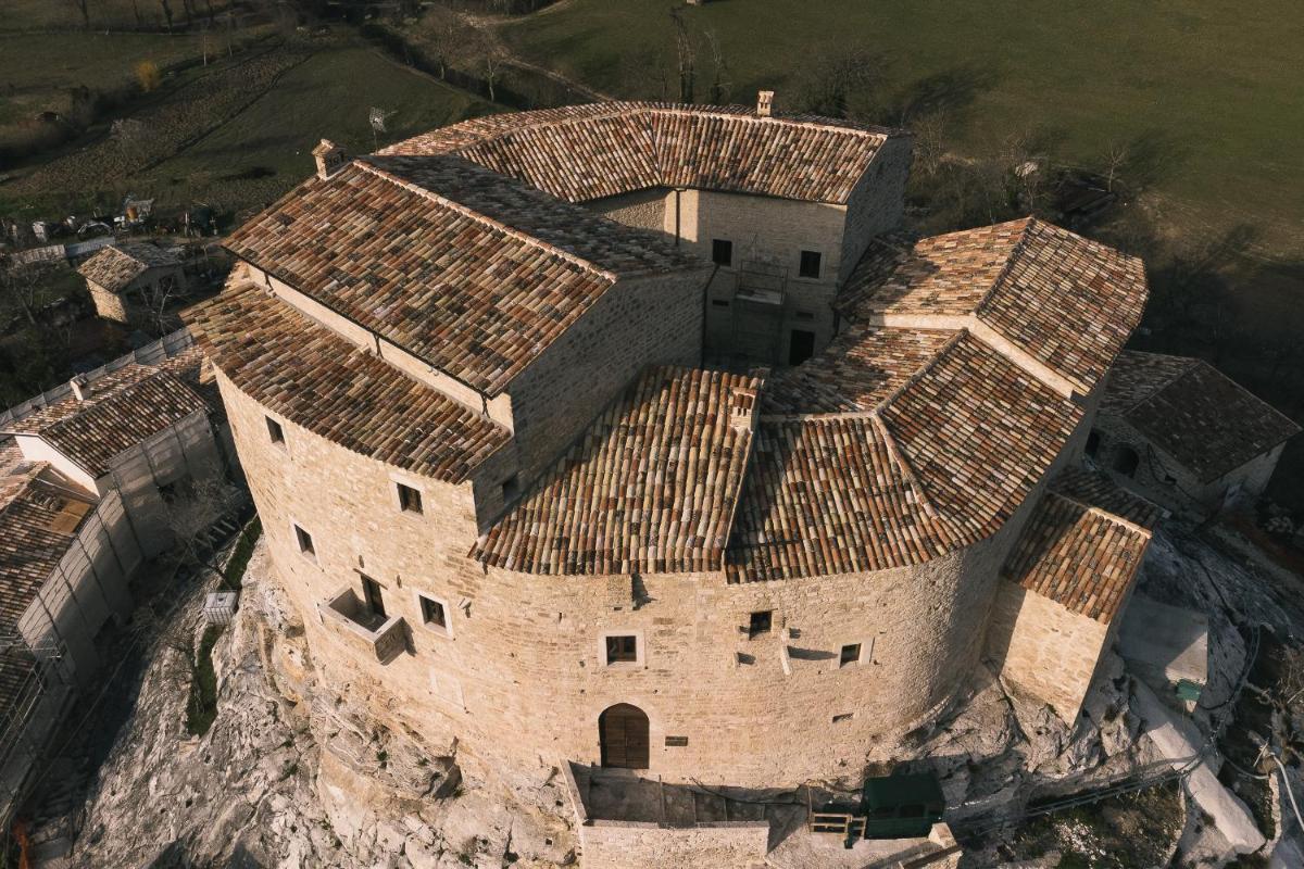 Castel Di Luco - Authentic 11th-Century Castle