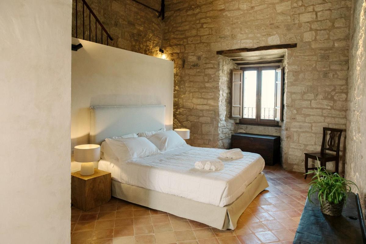 Castel Di Luco - Authentic 11th-Century Castle