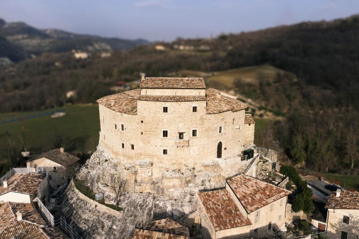 Castel Di Luco - Authentic 11th-Century Castle
