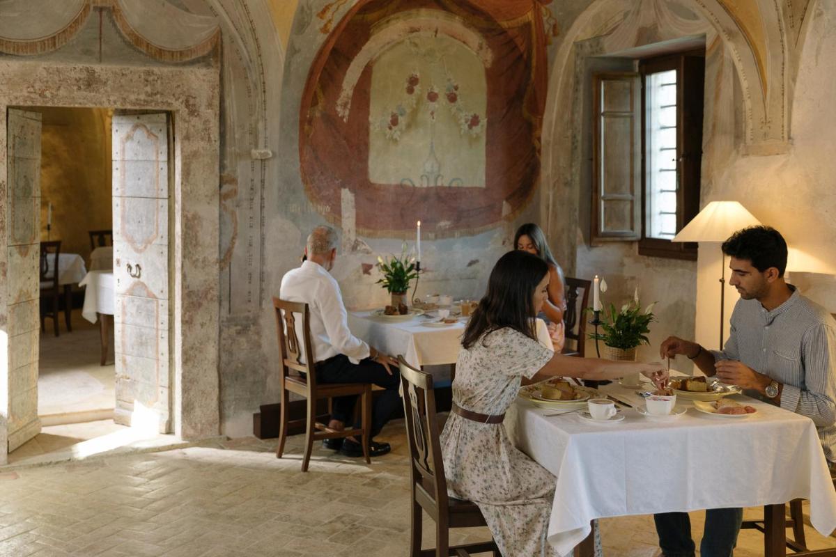 Castel Di Luco - Authentic 11th-Century Castle