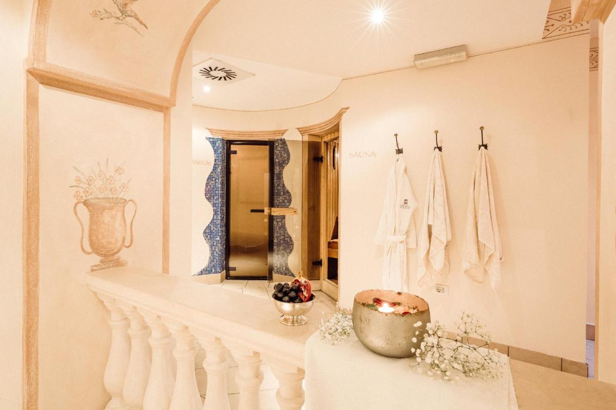 Hotel Castel Rundegg (Adults Only)