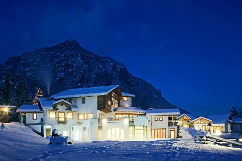 Castelir Suite Hotel