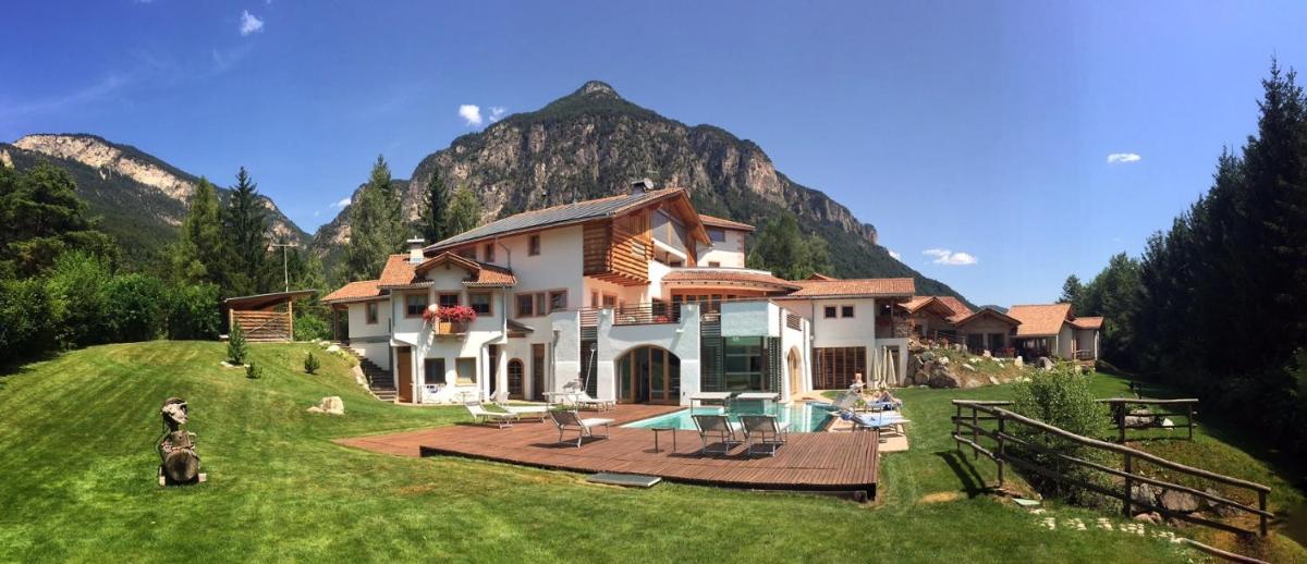 Castelir Suite Hotel