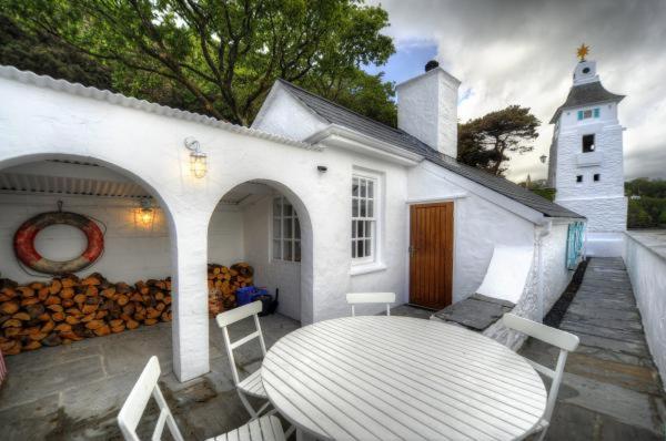 Portmeirion Village & Castell Deudraeth