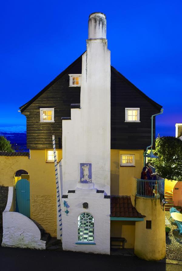 Portmeirion Village & Castell Deudraeth