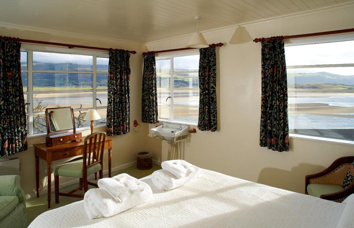 Portmeirion Village & Castell Deudraeth