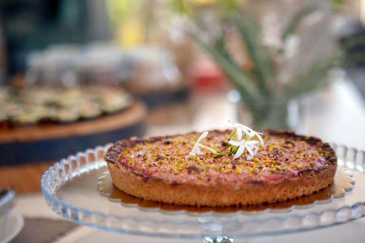 Tenuta di Castellaro Winery & Resort