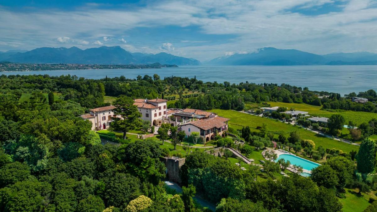 Castello Belvedere Apartments