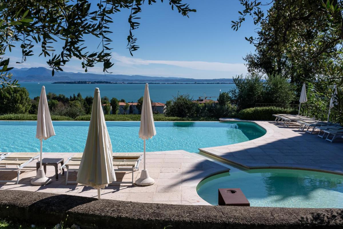 Castello Belvedere Apartments