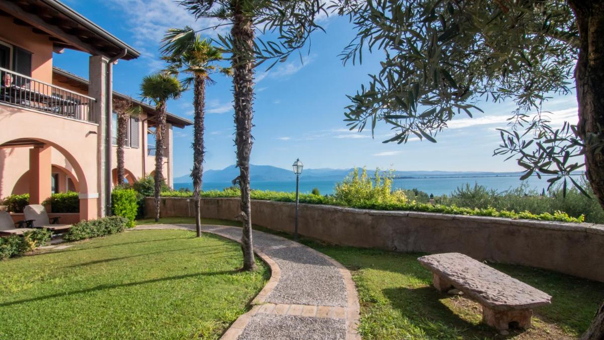 Castello Belvedere Apartments