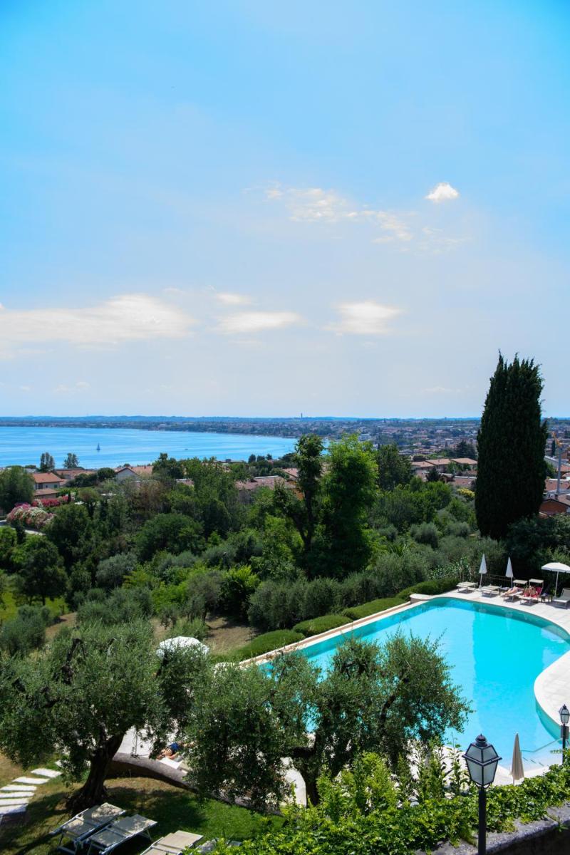 Castello Belvedere Apartments
