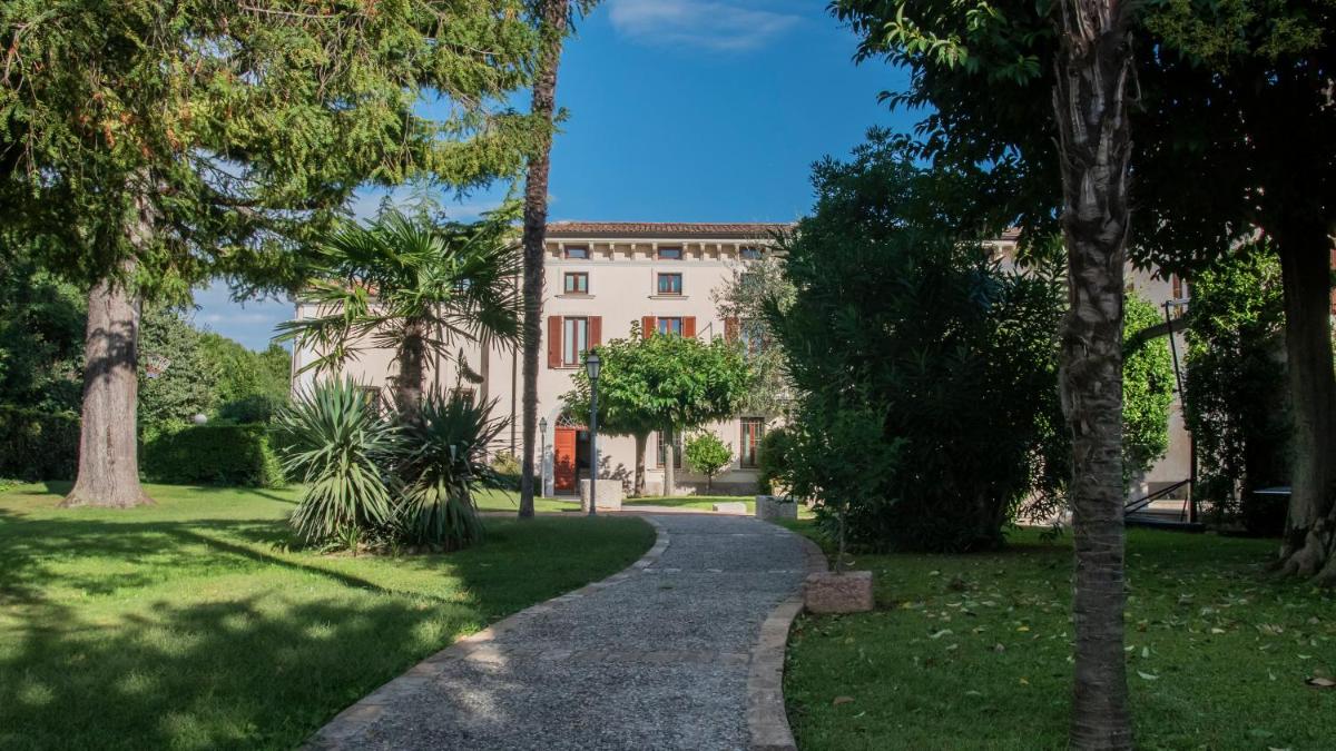 Castello Belvedere Apartments