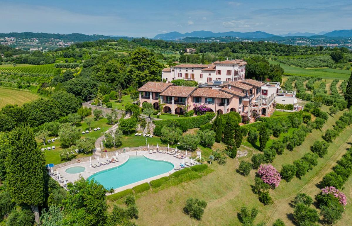 Castello Belvedere Apartments