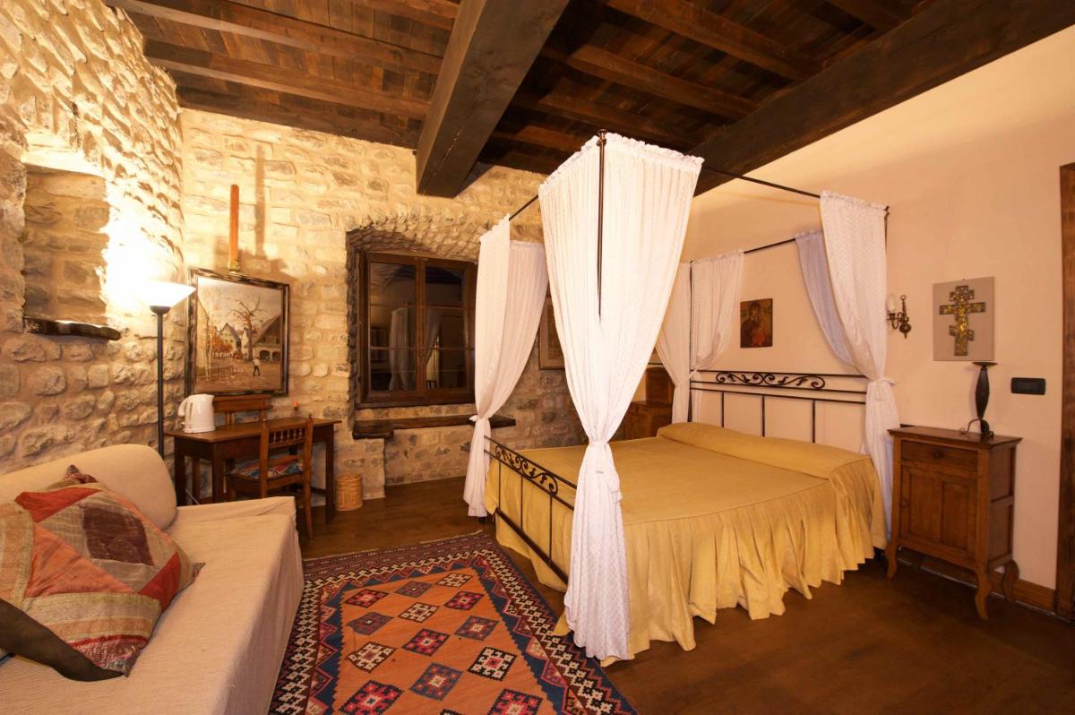 Castello dell'Aquila