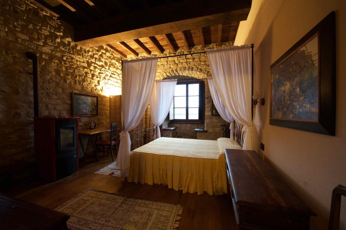 Castello dell'Aquila