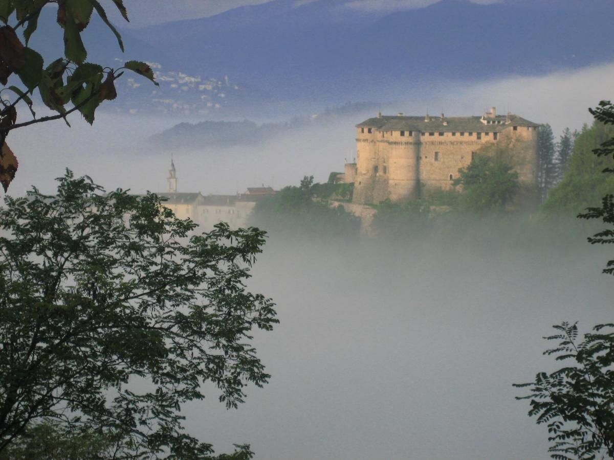 Castello Di Compiano Hotel Relais Museum