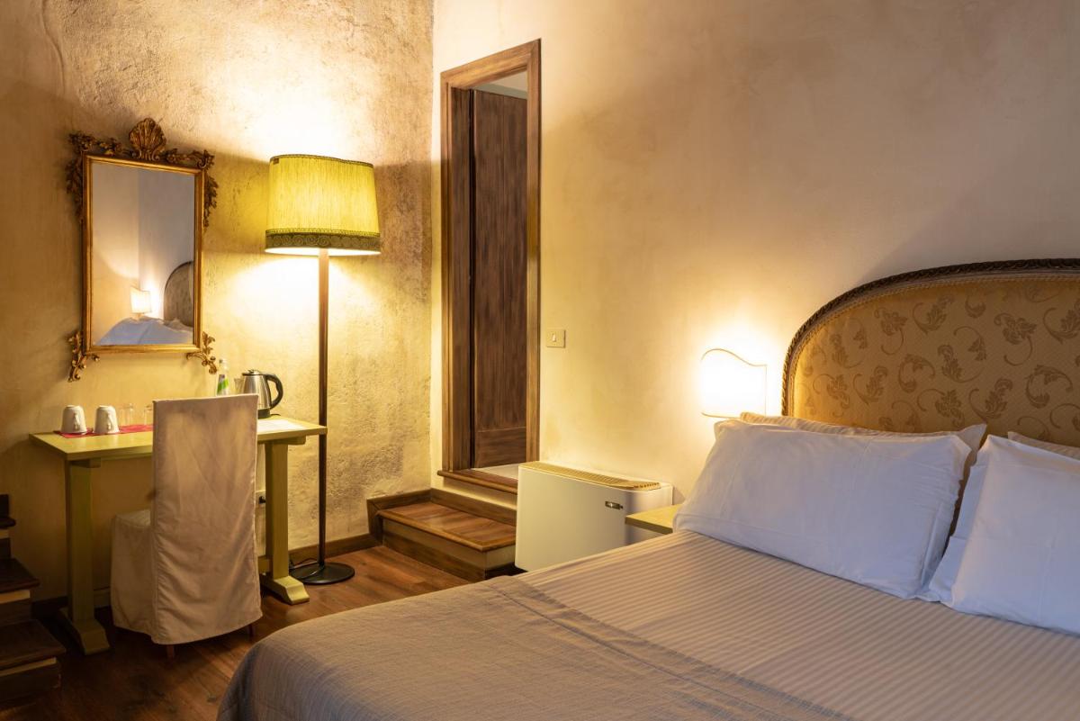 Castello Di Compiano Hotel Relais Museum