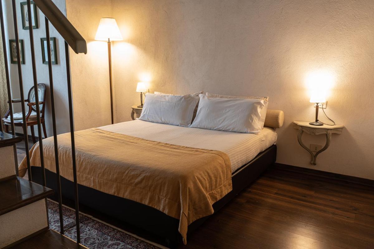 Castello Di Compiano Hotel Relais Museum