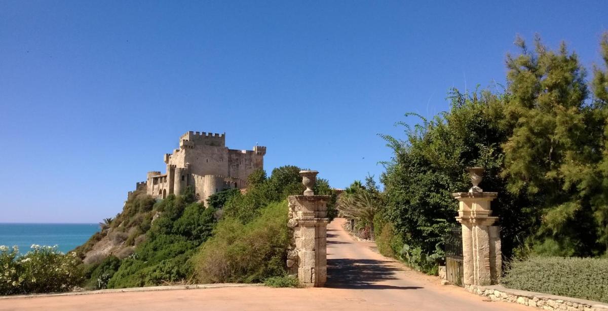 Castello di Falconara
