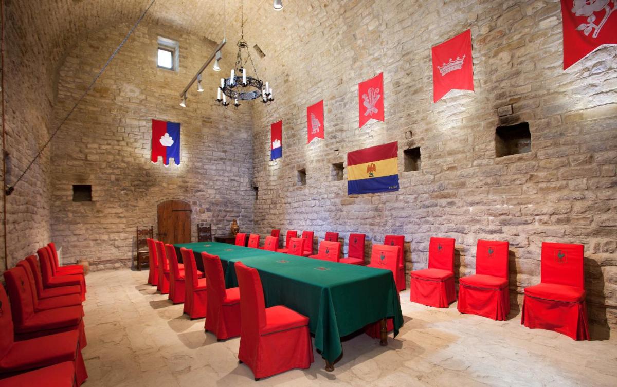 Castello Di Magrano