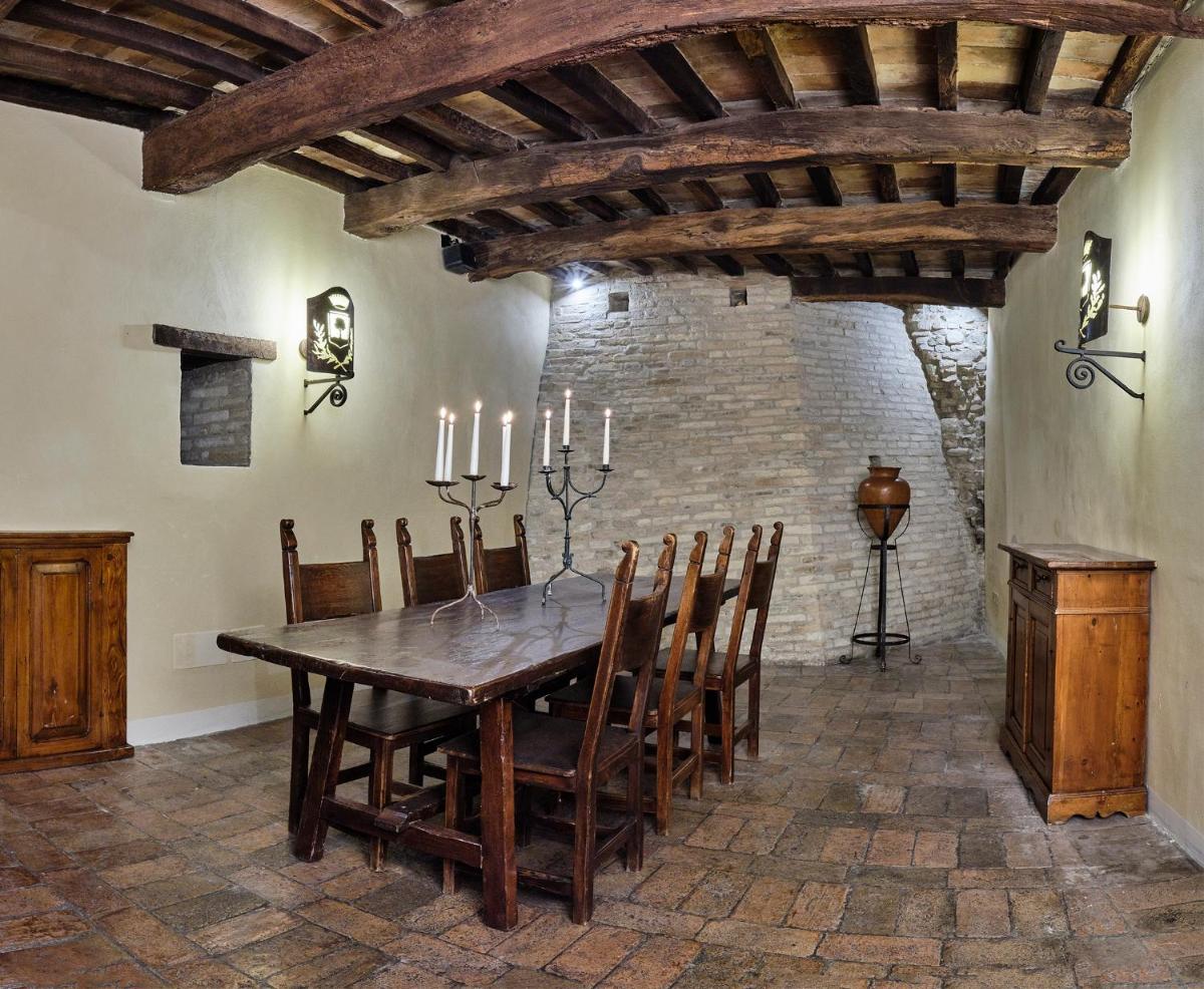 Palazzo Viviani - Castello di Montegridolfo