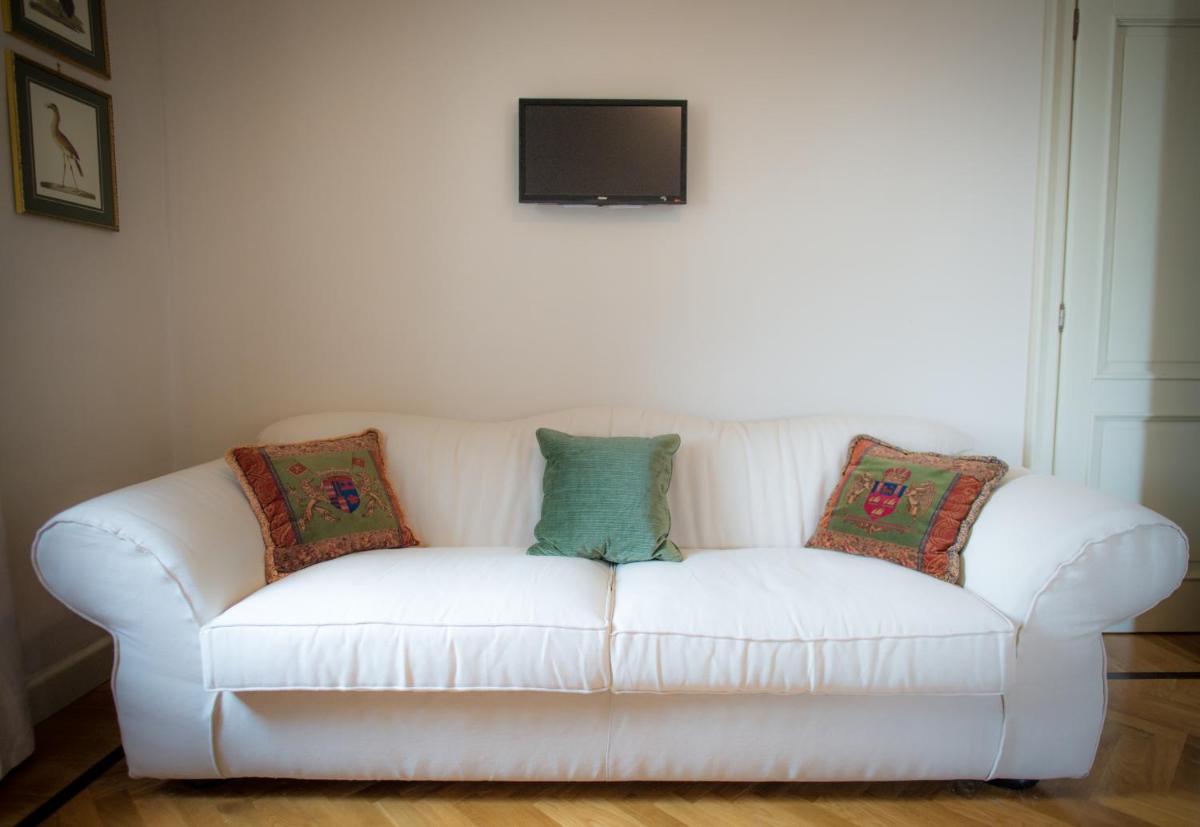 Castello Di Mornico Losana