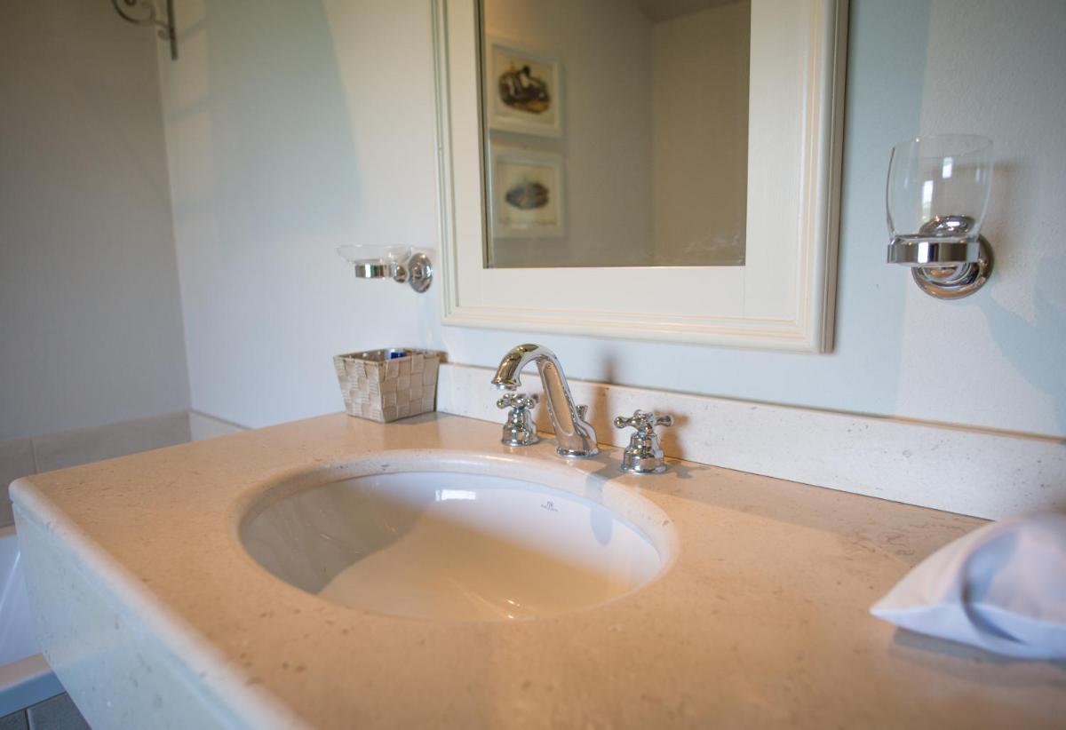 Castello Di Mornico Losana